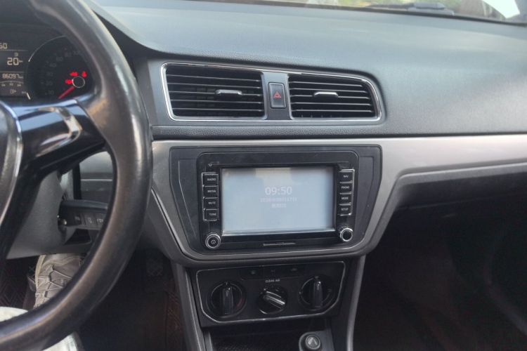 Volkswagen Lavida 2016 car image #13