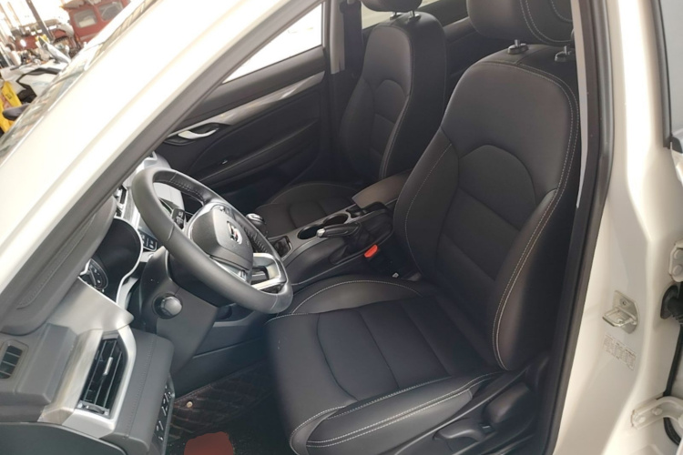 GEELY Emgrand 2020 car image #15