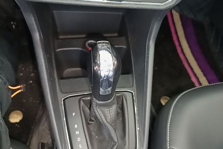 Volkswagen Santana 2018 image de voiture #14