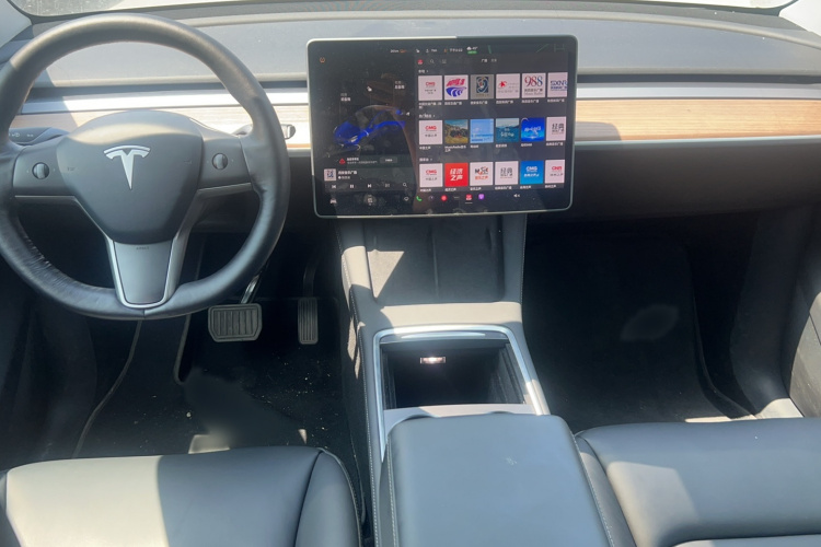 Tesla Model Y 2021 #11 Tesla Model Y 2021 car image #11