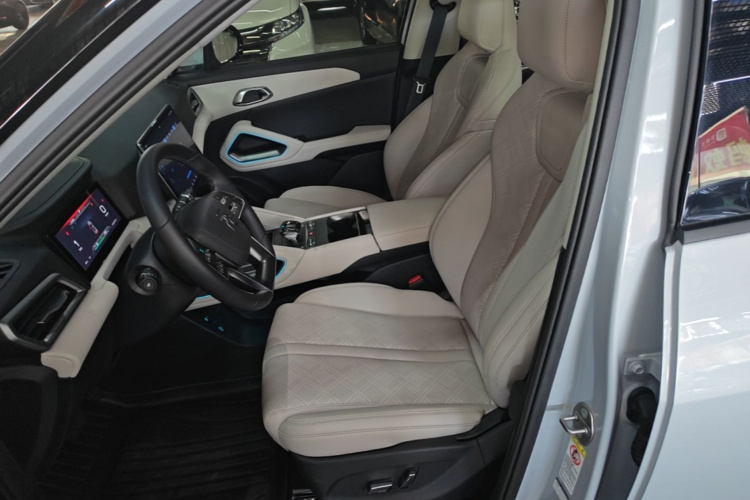 BYD YuanUP 2024 #19 BYD YuanUP 2024 car image #19