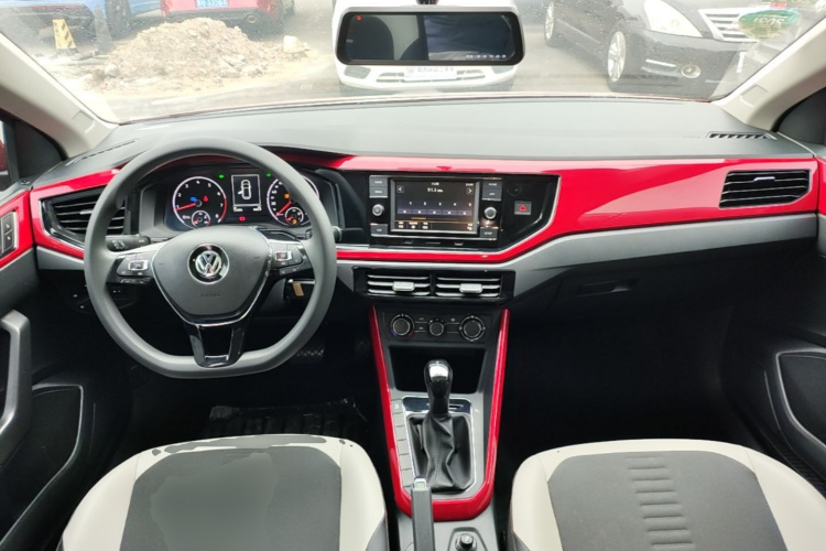 Volkswagen Polo 2019 car image #10