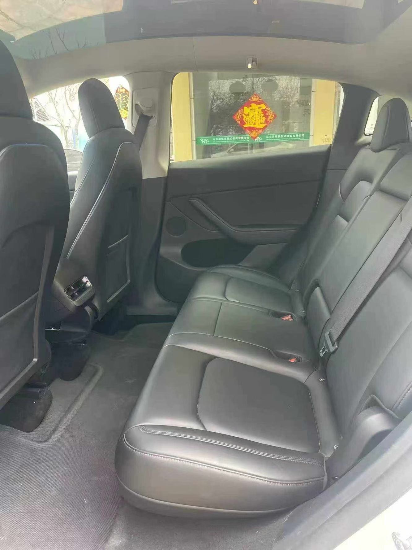 Tesla Model Y 2021 car image #6