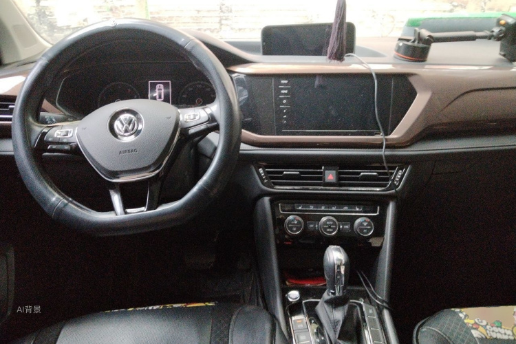 Volkswagen Tharu 2020 car image #11