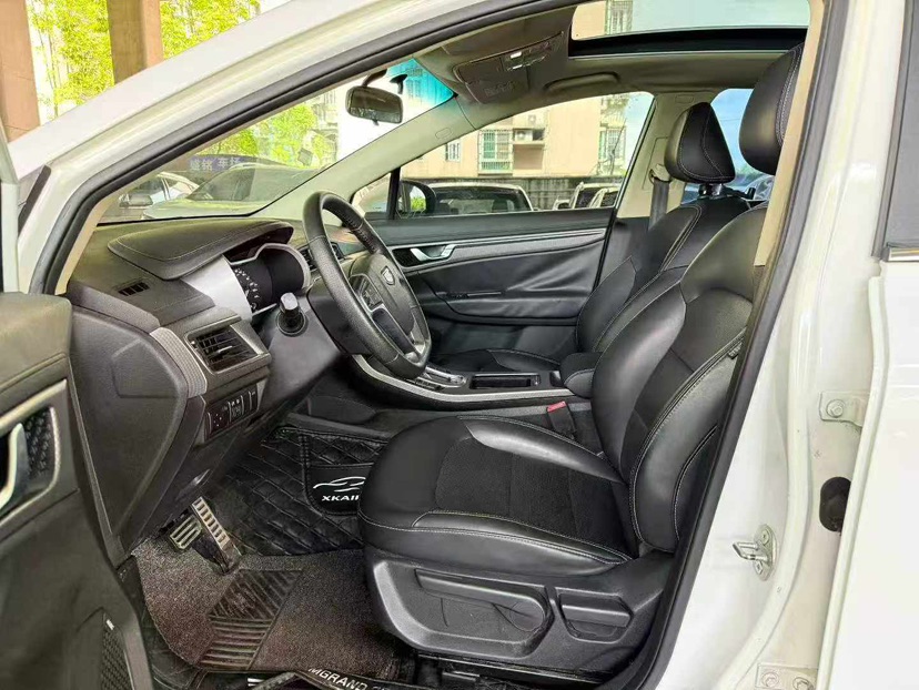 GEELY Emgrand GS 2017 #5 GEELY Emgrand GS 2017 car image #5