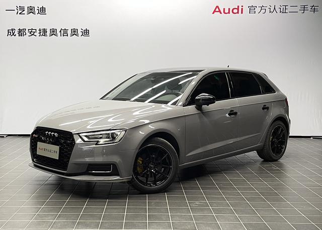 Audi A3 2019 car image #17