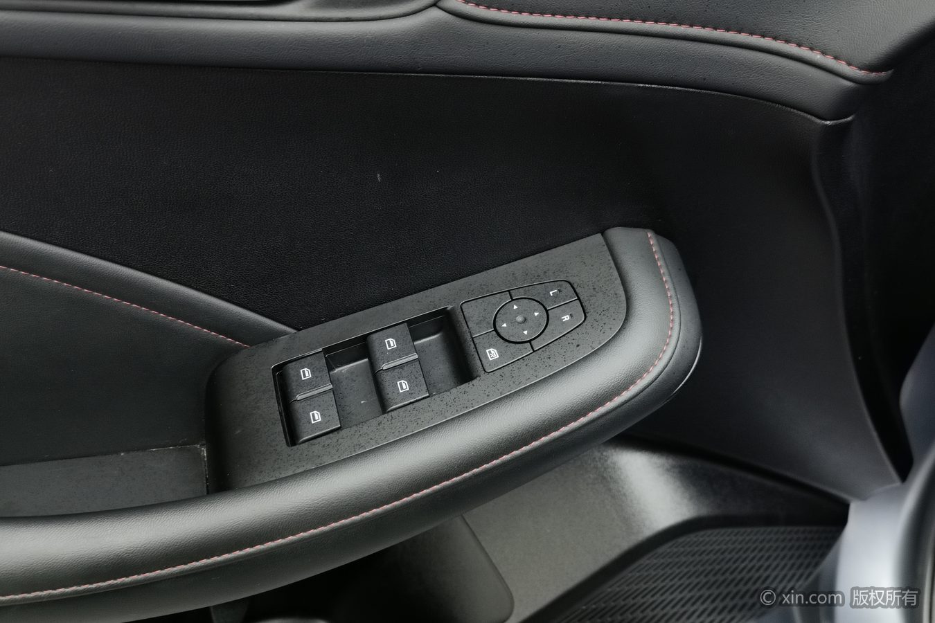 Roewe i5 2024 #9 Roewe i5 2024 صورة سيارة #9