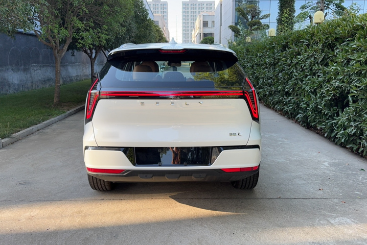 GEELY Boyue L 2026 #6 GEELY Boyue L 2026 car image #6