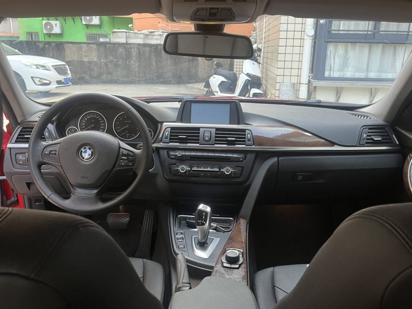 BMW 3 Series 2013 imagem de carro #6