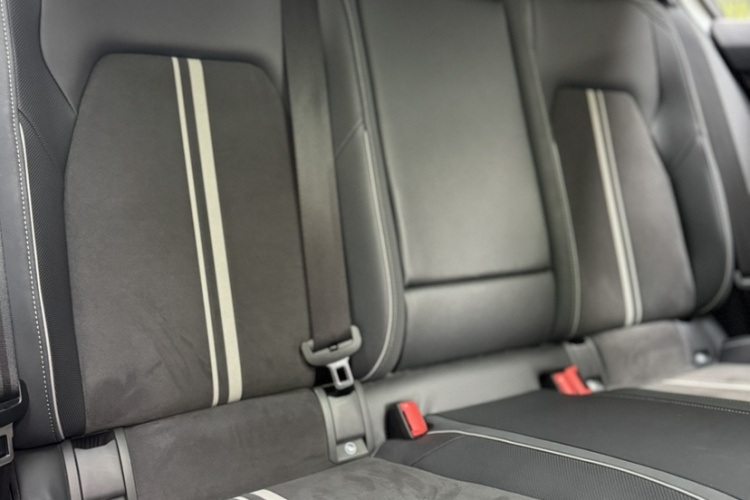 Volkswagen Golf 2021 car image #22