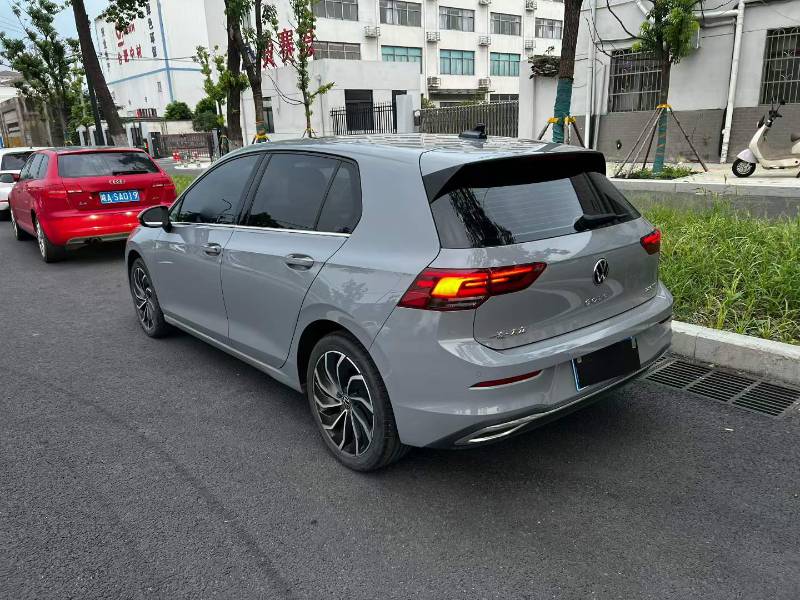 Volkswagen Golf 2022 #6 Volkswagen Golf 2022 صورة سيارة #6