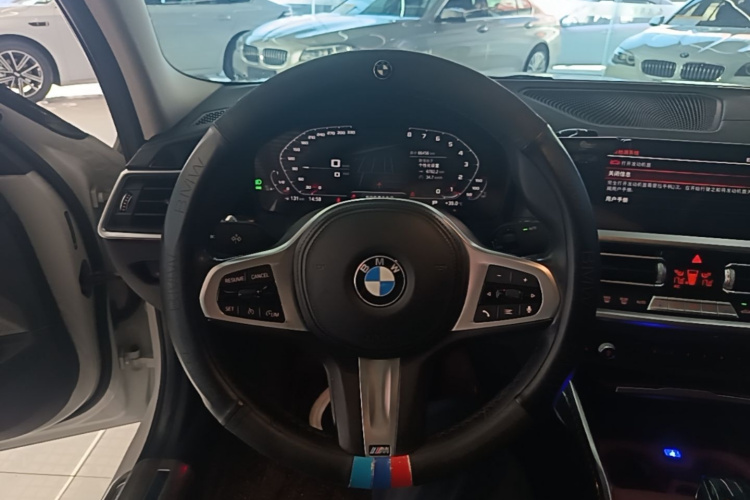 BMW 3 Series 2021 #15 BMW 3 Series 2021 car image #15