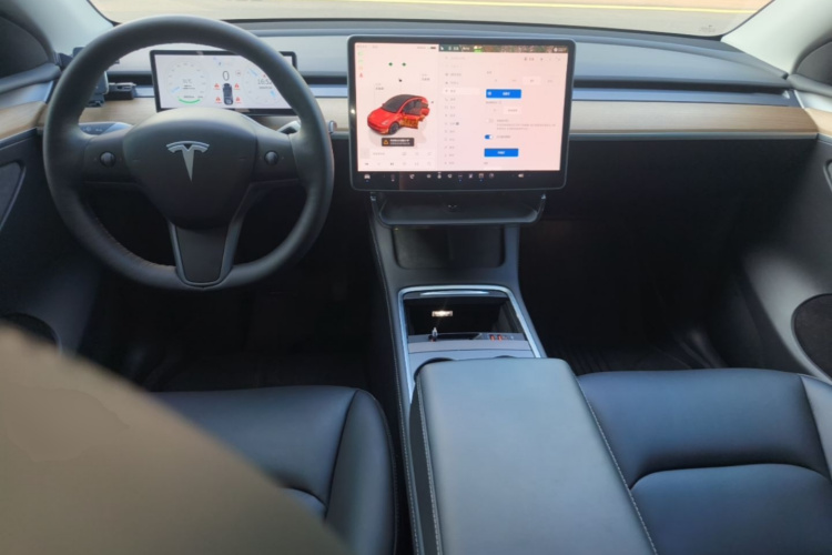 Tesla Model Y 2022 #10 Tesla Model Y 2022 car image #10