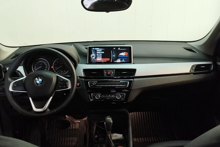 BMW X1 2017 #10 BMW X1 2017 car image #10