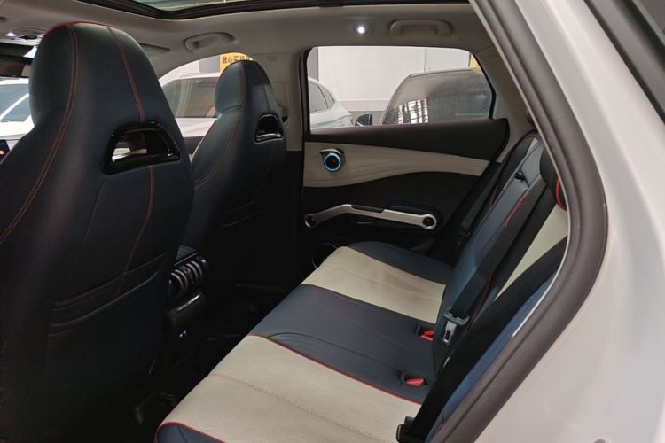 BYD Yuan Plus 2023 immagine di auto #17