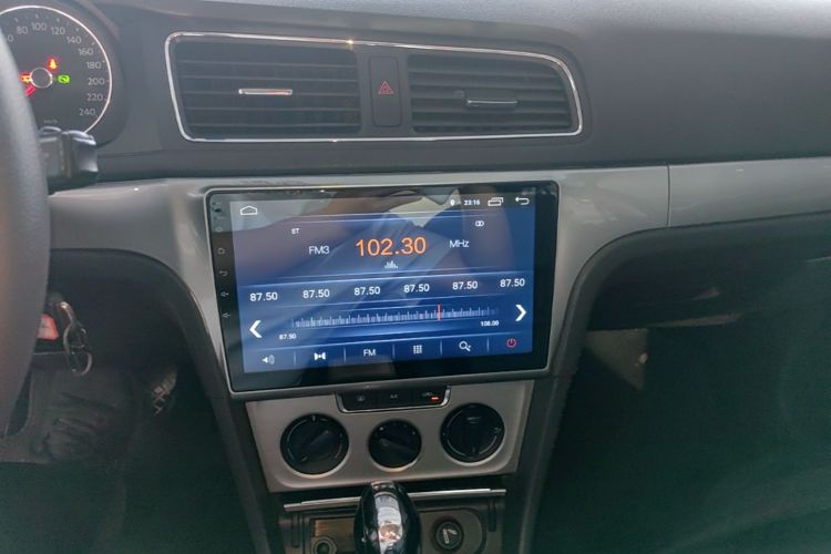 Volkswagen Lavida 2015 car image #13