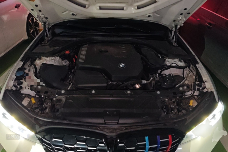 BMW 3 Series 2023 #22 BMW 3 Series 2023 car image #22