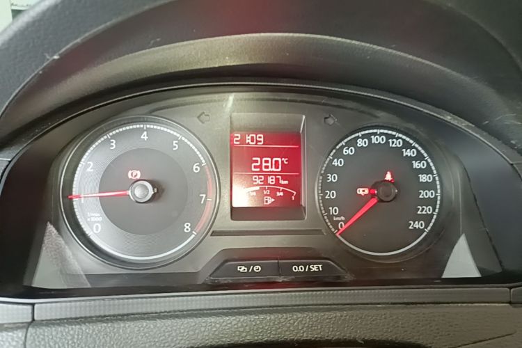 Volkswagen Santana 2018 car image #12