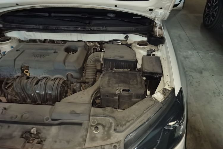 GEELY Emgrand 2019 #25 GEELY Emgrand 2019 car image #25
