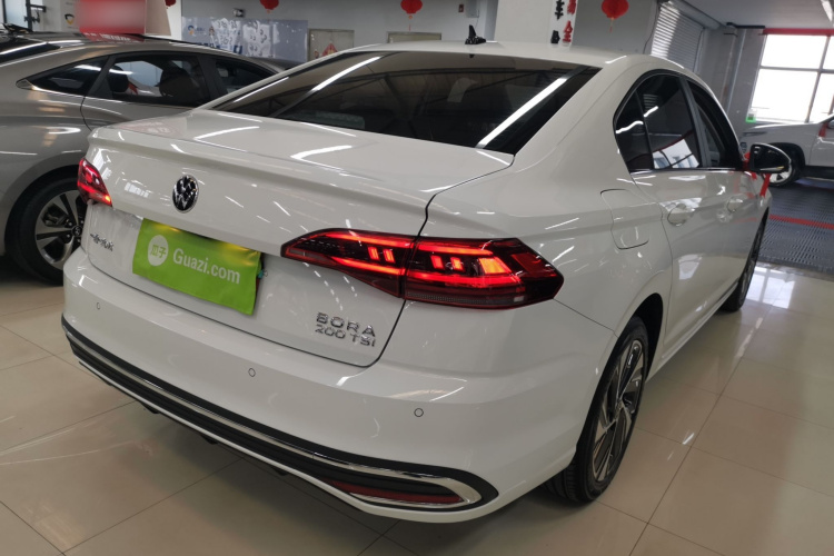 Volkswagen Bora 2025 car image #5