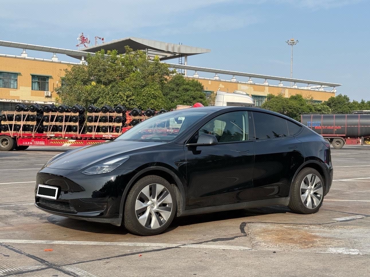 Tesla Model Y 2022 car image 