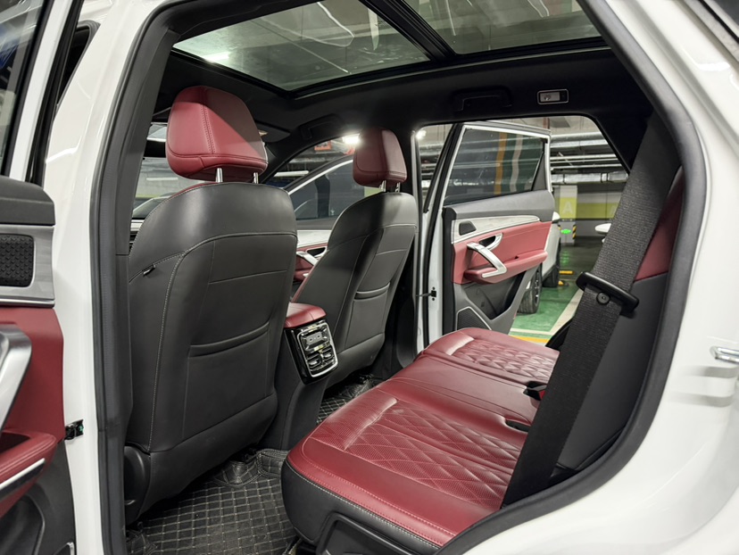 Jetour X70 PLUS 2023 #8 Jetour X70 PLUS 2023 car image #8