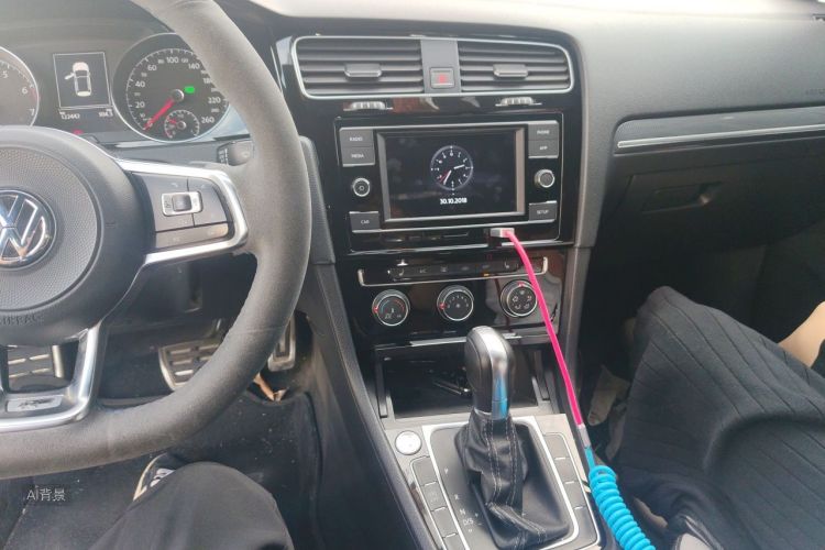 Volkswagen Golf 2018 car image #15