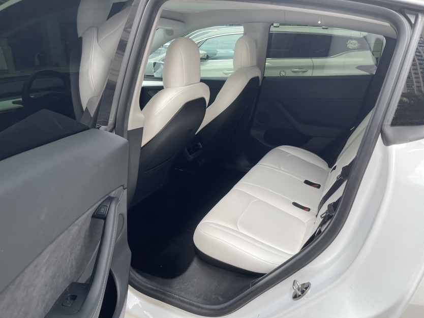 Tesla Model Y 2022 #3 Tesla Model Y 2022 car image #3