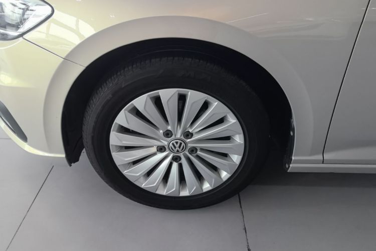 Volkswagen Lavida 2018 car image #9