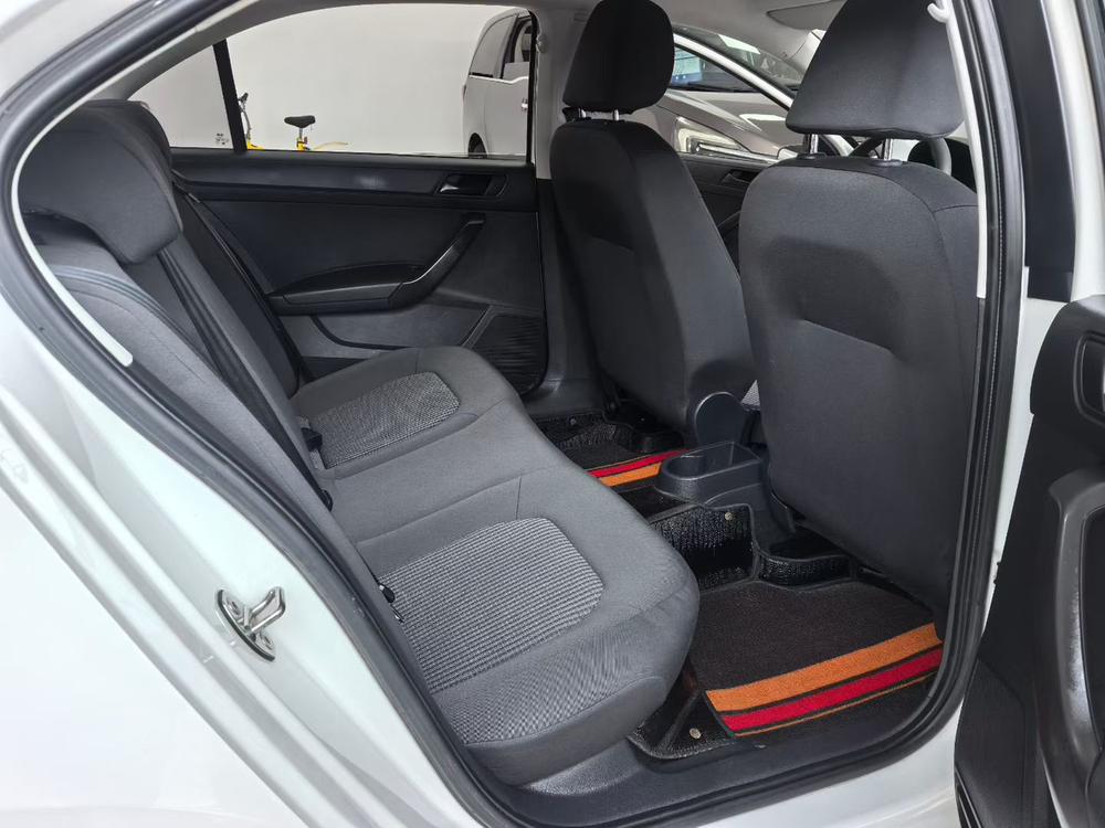 Volkswagen Santana 2021 car image #9