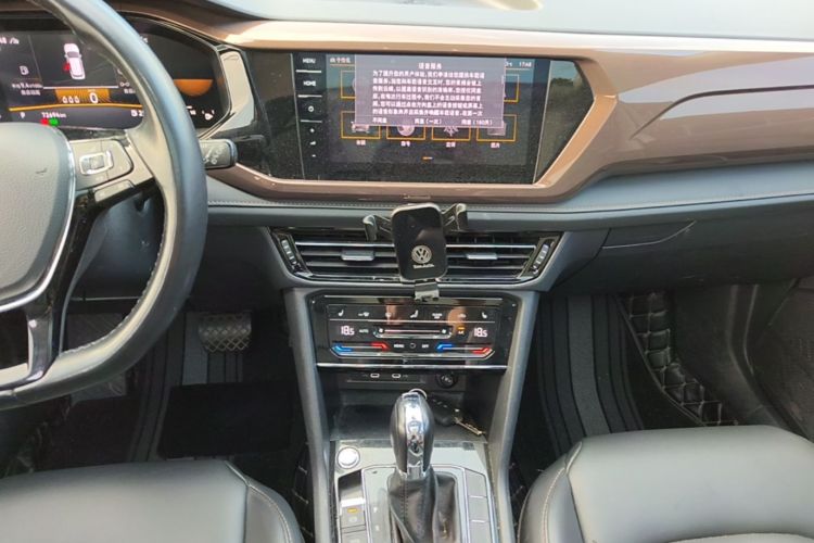 Volkswagen Tharu 2022 car image #13