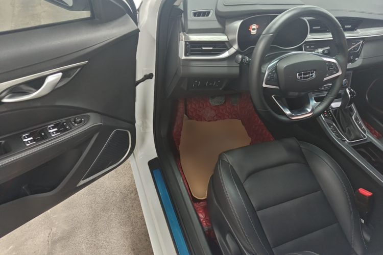 GEELY Emgrand 2020 #16 GEELY Emgrand 2020 car image #16