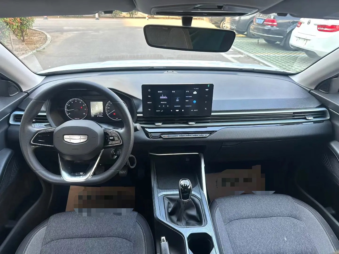 GEELY Emgrand 2025 car image #4