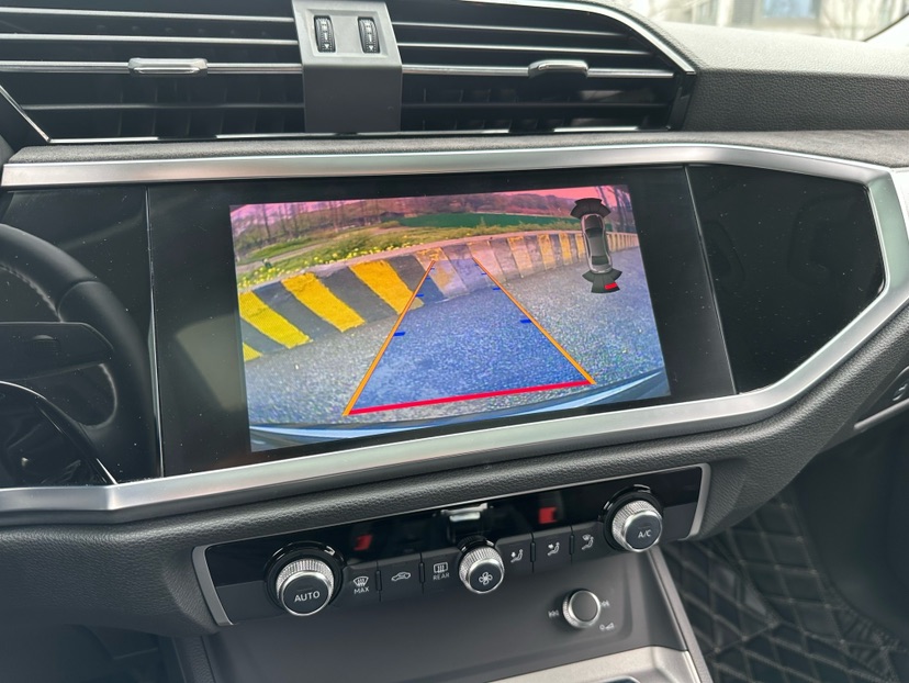 Audi Q3 2019 #9 Audi Q3 2019 car image #9