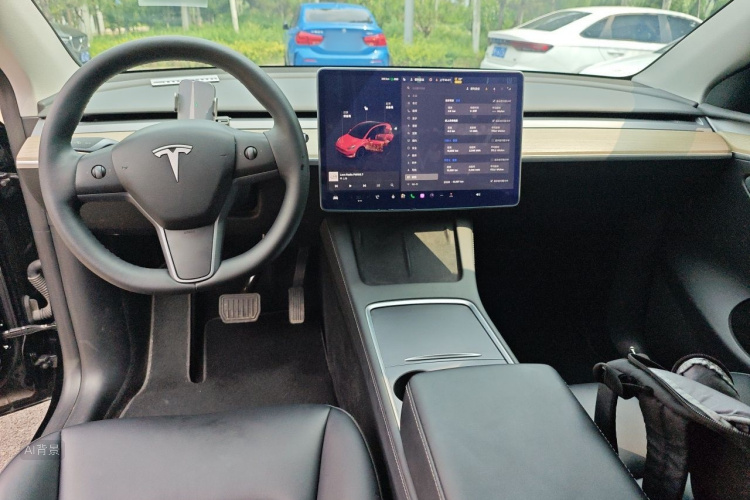 Tesla Model Y 2023 #11 Tesla Model Y 2023 car image #11