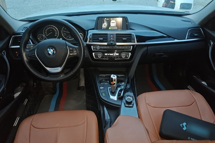 BMW 3 Series 2017 #11 BMW 3 Series 2017 car image #11