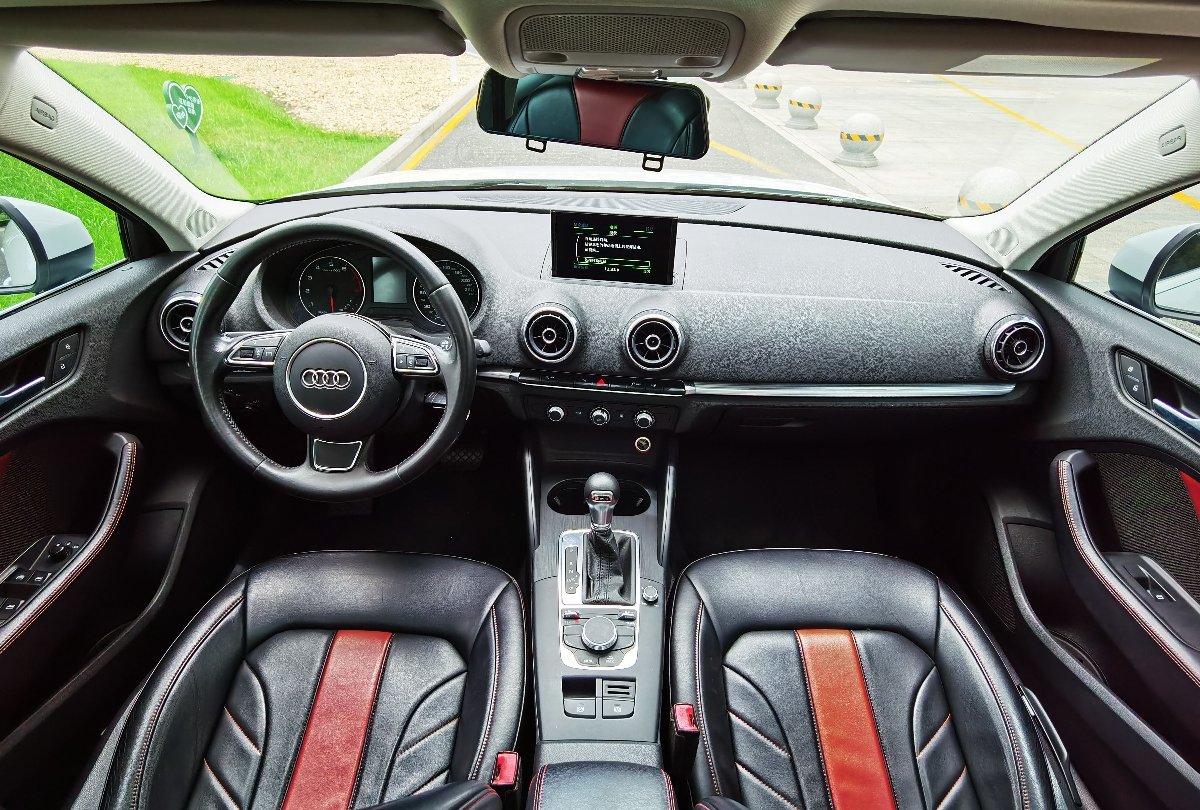 Audi A3 2017 car image #9