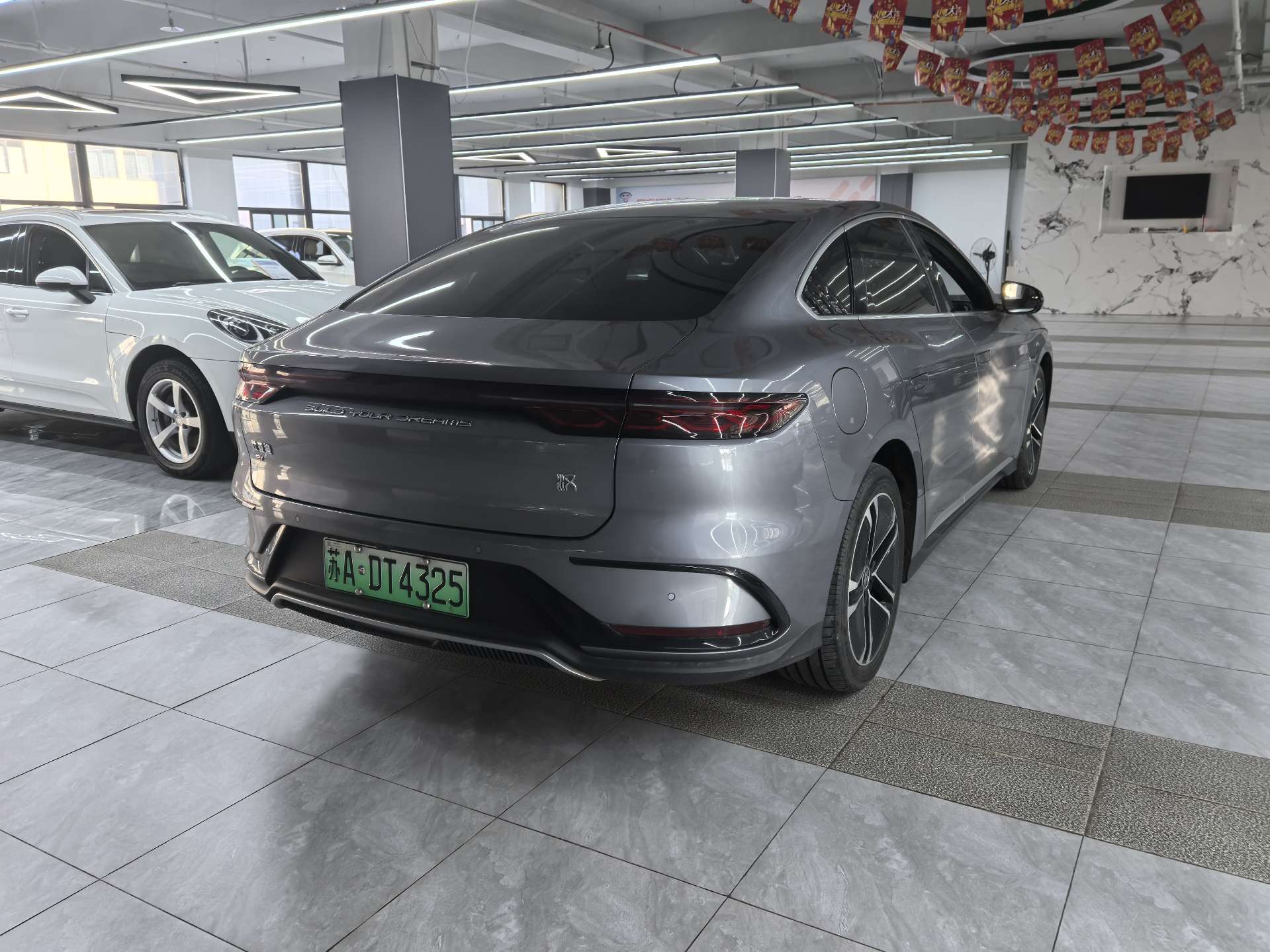 BYD Han 2023 #7 BYD Han 2023 immagine di auto #7