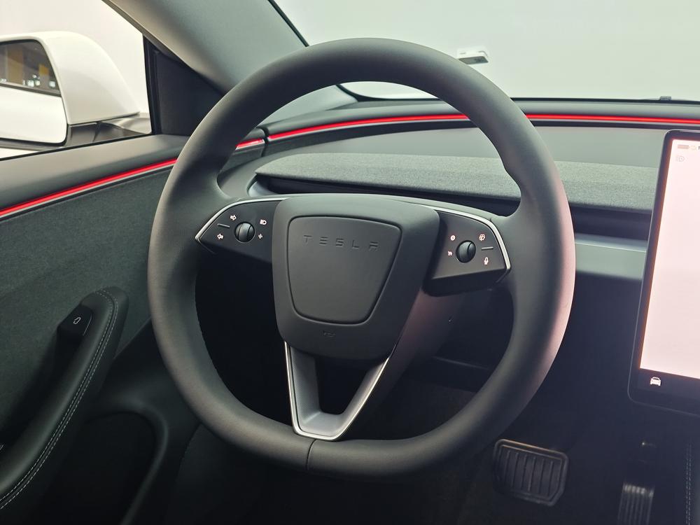 Tesla Model 3 2025 #16 Tesla Model 3 2025 car image #16