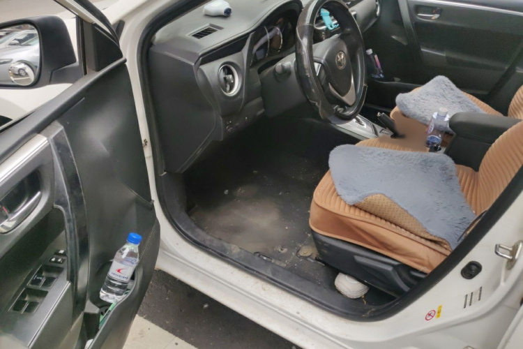 Toyota Corolla 2018 #13 Toyota Corolla 2018 car image #13