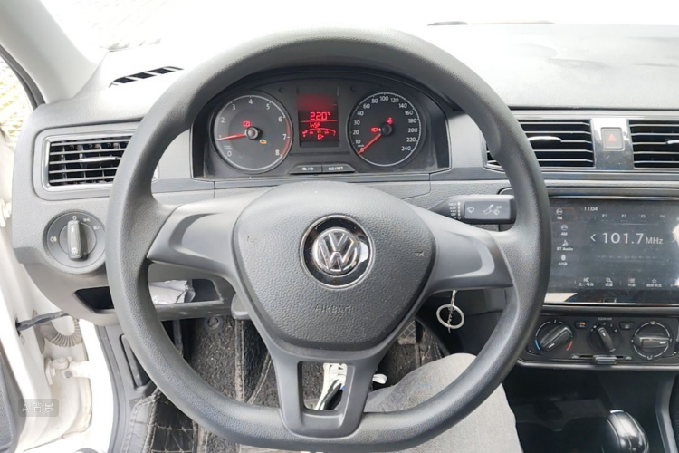Volkswagen Santana 2019 #12 Volkswagen Santana 2019 car image #12