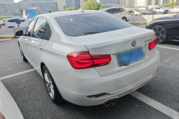 BMW 3 Series 2017 car image #5