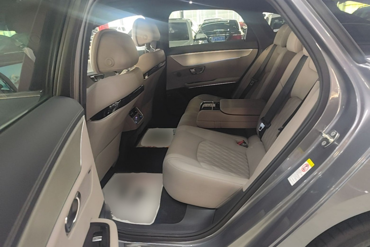 BYD Han 2024 #17 BYD Han 2024 صورة سيارة #17