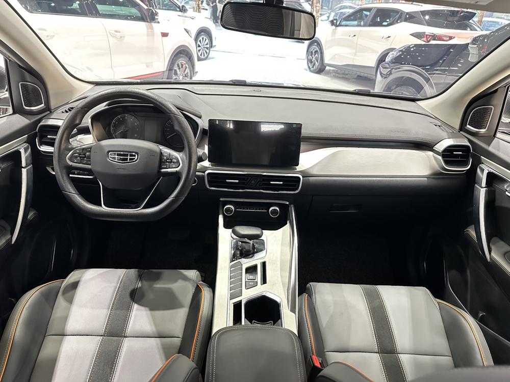 GEELY Coolray 2025 imagen de coche #7