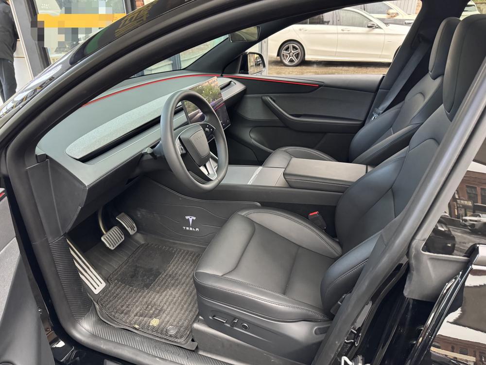 Tesla Model Y 2026 #19 Tesla Model Y 2026 изображение автомобиля #19