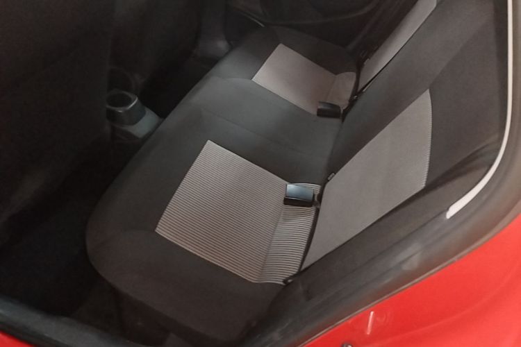 Volkswagen Polo 2018 car image #17