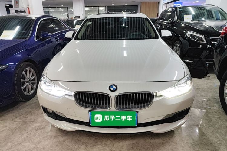 BMW 3 Series 2018 car image #3