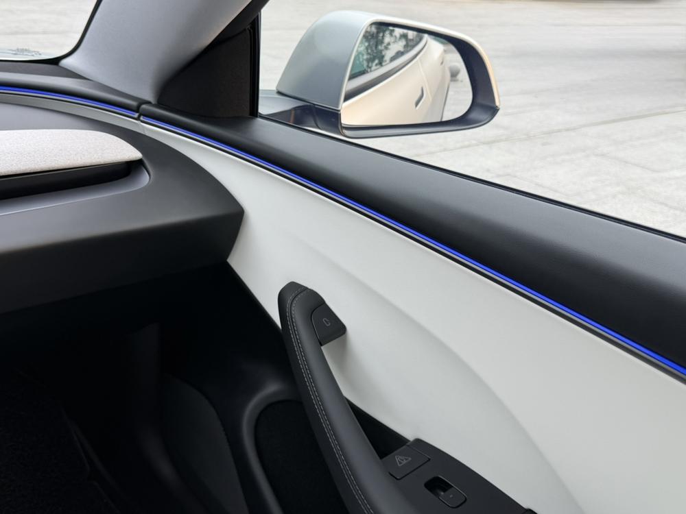 Tesla Model 3 2026 car image #14