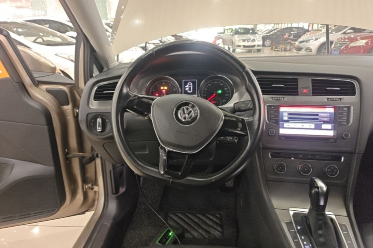 Volkswagen Golf 2015 #11 Volkswagen Golf 2015 car image #11
