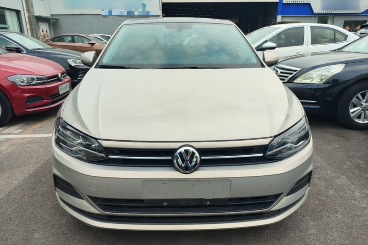 Volkswagen Polo 2020 car image #3